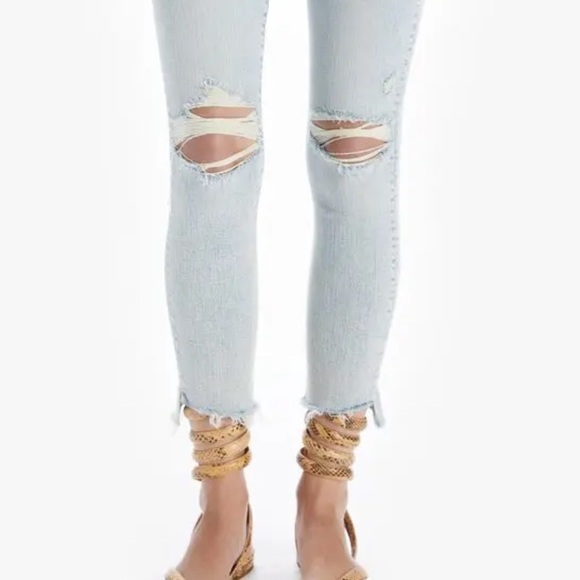 MOTHER The Stunner Zip Ankle Step Fray Jeans | Size 27 | Distressed Blue Denim - Picture 13 of 14